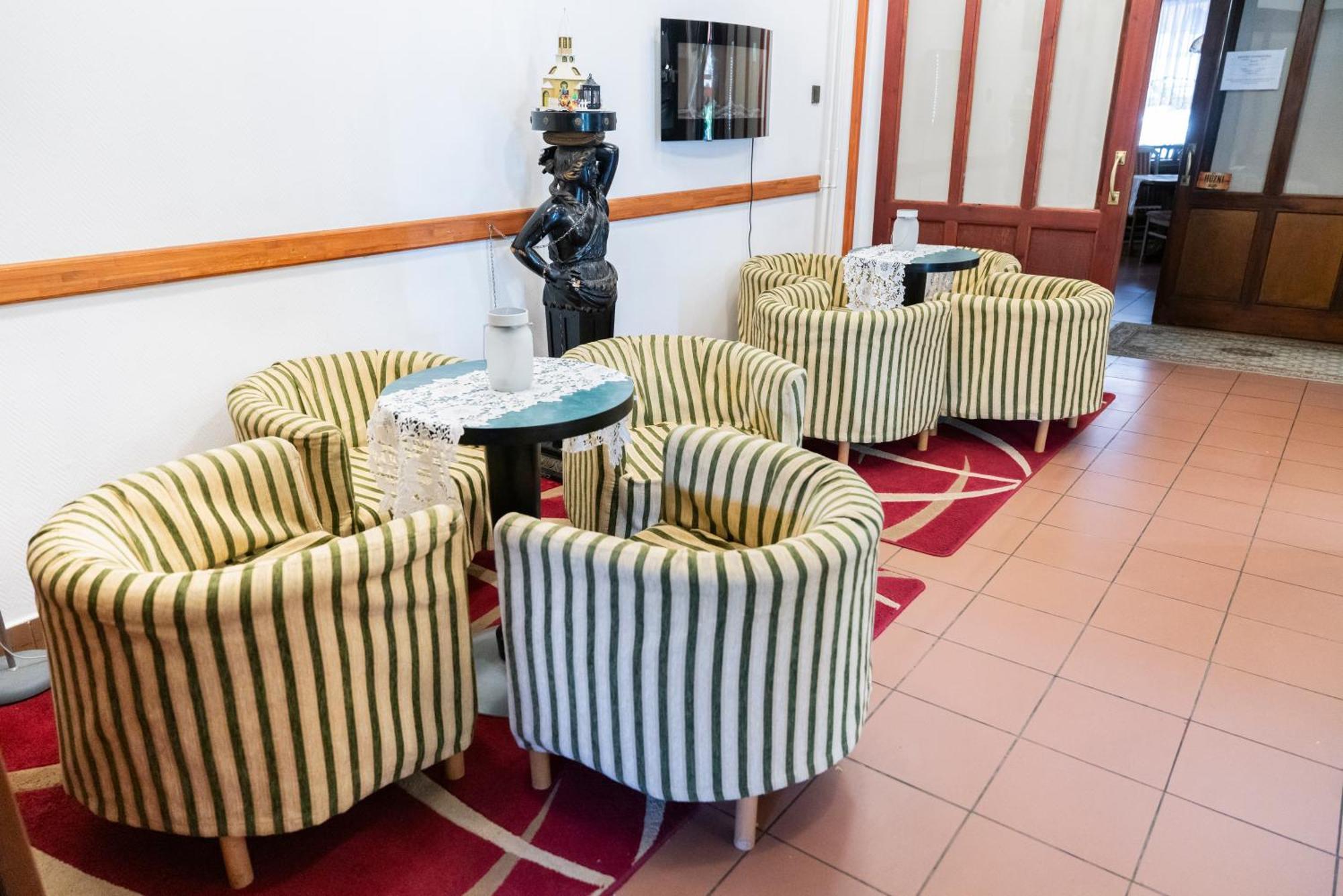 Bagoly Fogado Otel Gyömrő Dış mekan fotoğraf