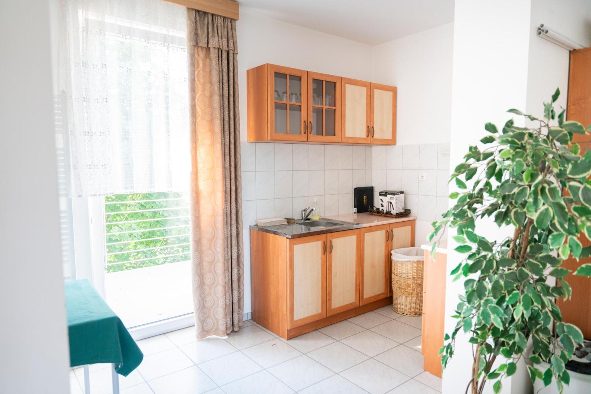 Bagoly Fogado Otel Gyömrő Dış mekan fotoğraf
